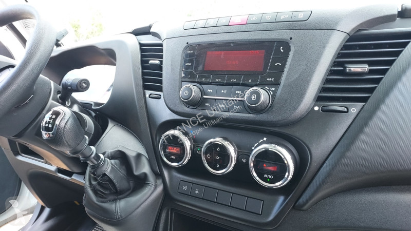 Véhicule utilitaire Iveco DAILY FRIGO RTE/SECT...