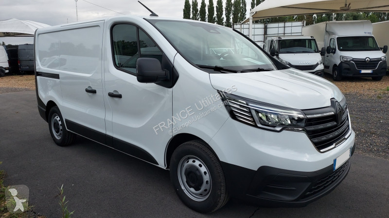 Véhicule utilitaire Renault TRAFIC III FG BVA...