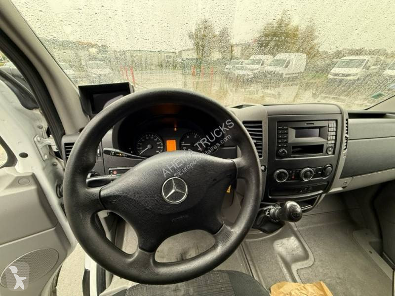 عربة نفعية Mercedes