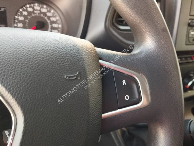 عربة نفعية Renault