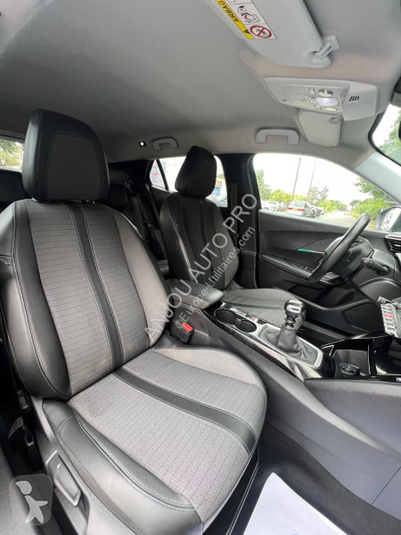 عربة نفعية Peugeot HDi 110ch BVM6 FINITION ALLURE