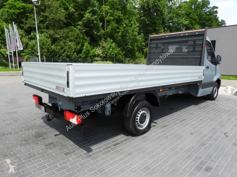Samochód dostawczy Mercedes 23S12 DAILY