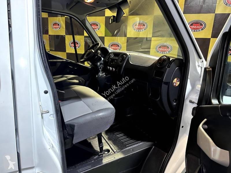 عربة نفعية Renault