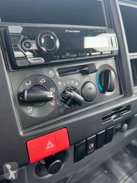 Véhicule utilitaire Isuzu