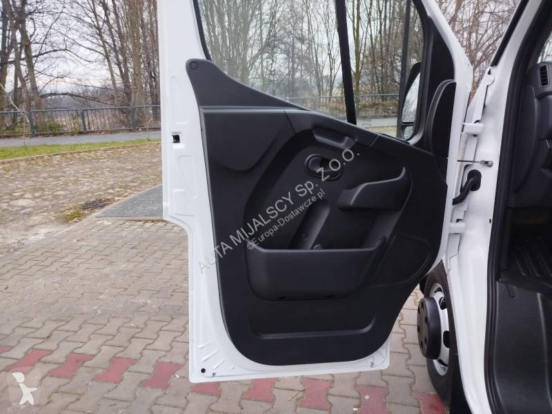 Samochód dostawczy Renault