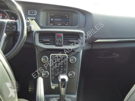 Samochód dostawczy Volvo V40 D3 150CH R-DESIGN...