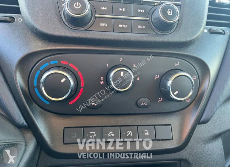 Furgoneta Iveco