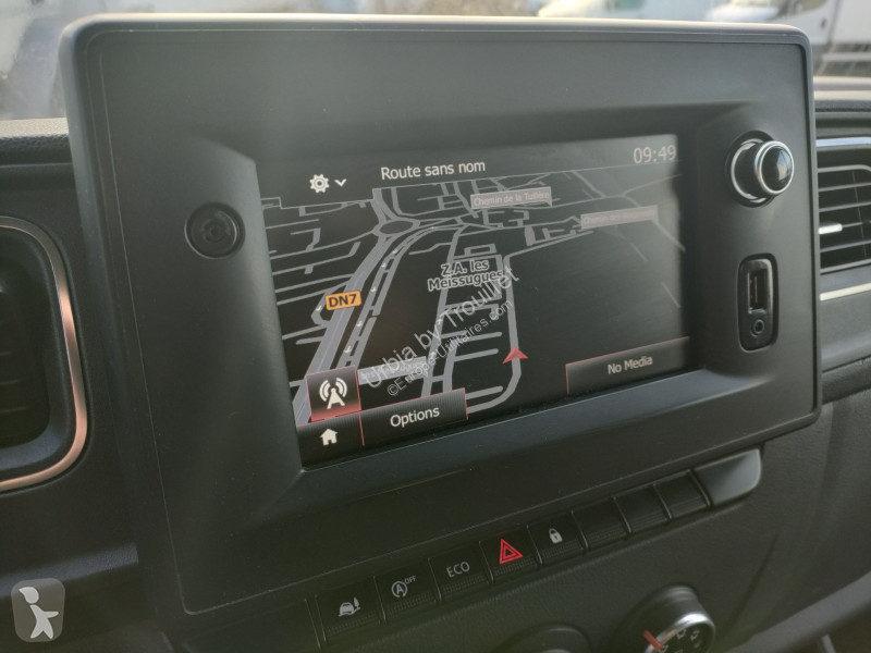 عربة نفعية Renault 20M3 145 CV FOURGON HAYON 3.5T