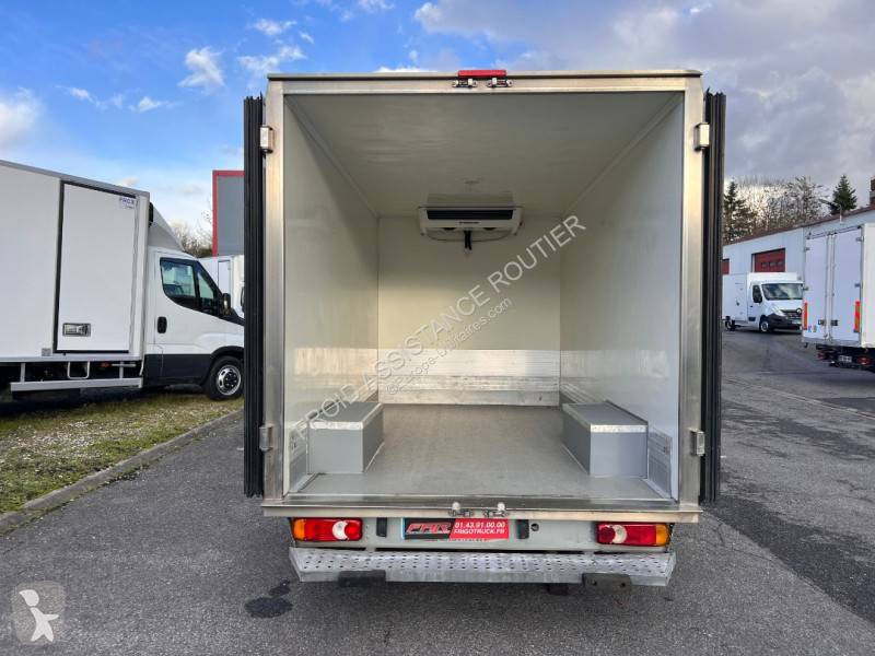 Samochód dostawczy Renault