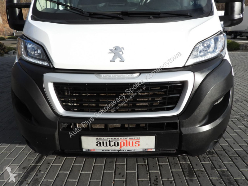 Samochód dostawczy Peugeot  BOXER
