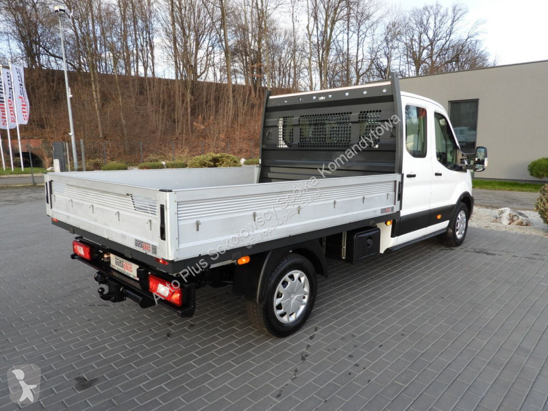 Samochód dostawczy Ford 4 x 4 TRANSIT