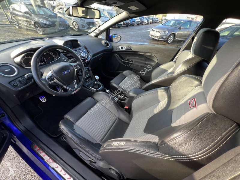 Véhicule utilitaire Ford IV 1.6 EcoBoost 182ch...