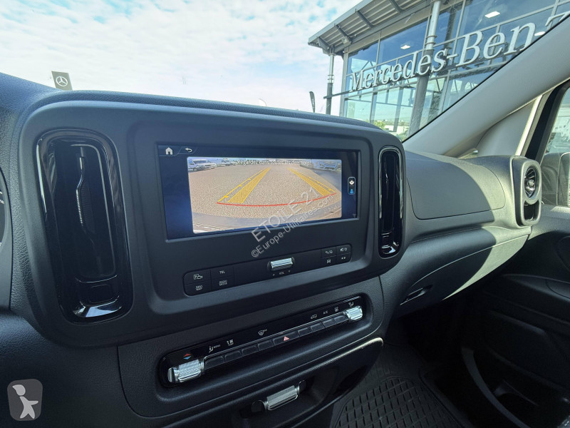 عربة نفعية Mercedes EVITO FOURGON 60 KWH LONG FWD