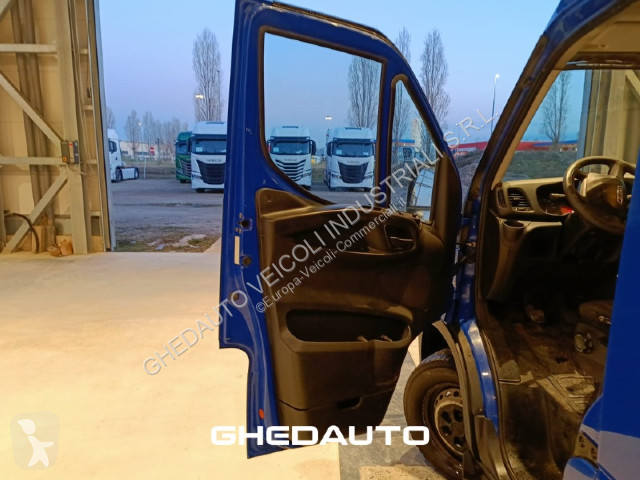 Bedrijfswagen Iveco Daily 35S14N - FURGONE