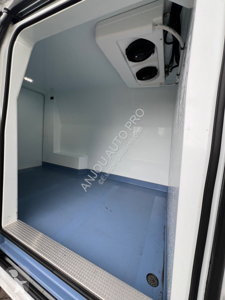 Véhicule utilitaire Renault FRIGORIFIQUE F3500...