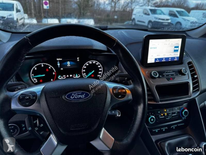 عربة نفعية Ford