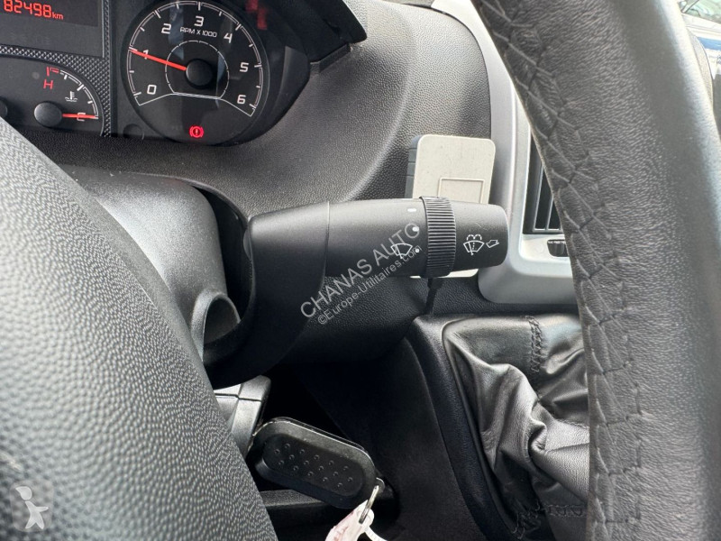 عربة نفعية Peugeot L1H1 2.2 BLUEHDI 140 PREMIUM...