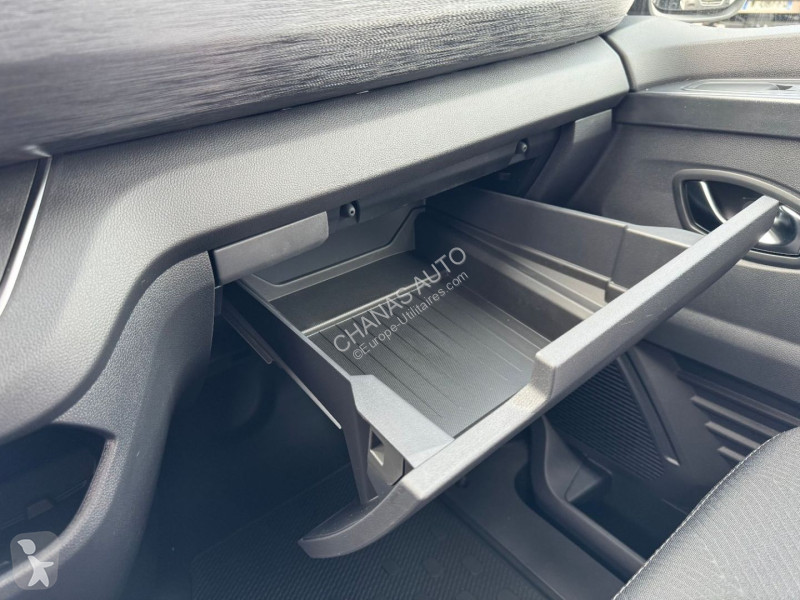 Véhicule utilitaire Renault L2H1 3T BLUE DCI...