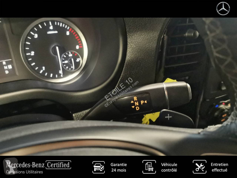 Комерційні автомобілі Mercedes VITO FOURGON 119...