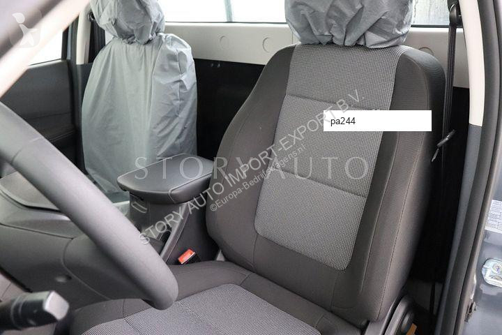 عربة نفعية Peugeot Landtrek
