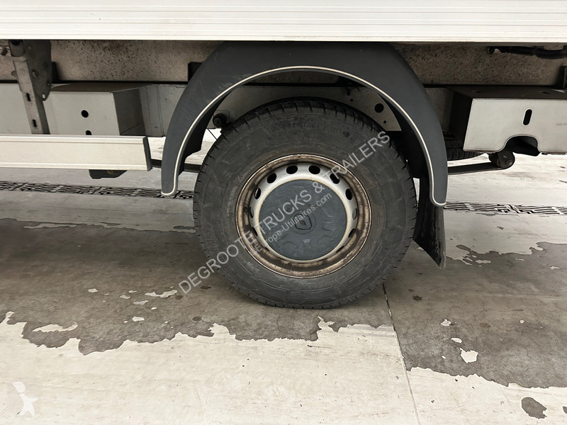 عربة نفعية Renault Frigo