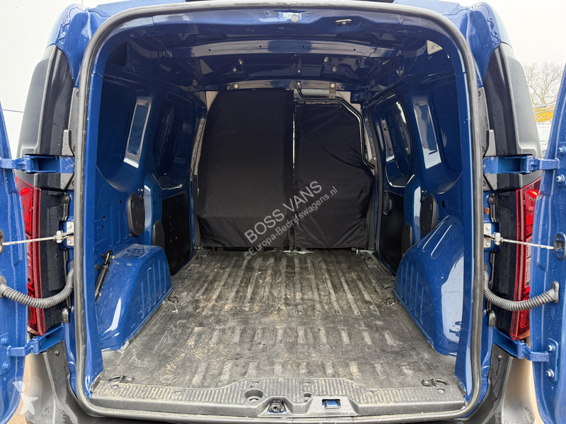 Véhicule utilitaire Renault 1.3 TCe 100 Comfort...