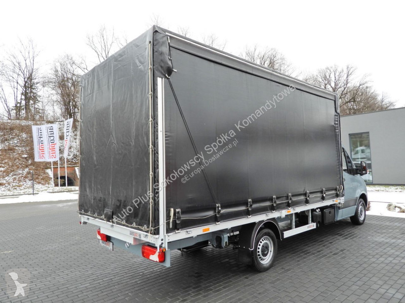عربة نفعية Mercedes 23ASTER