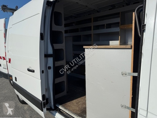 Véhicule utilitaire Renault MASTER III FG F3500...