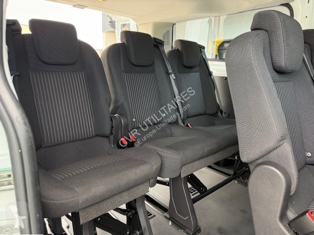 Véhicule utilitaire Ford TRANSIT CUSTOM KOMBI...