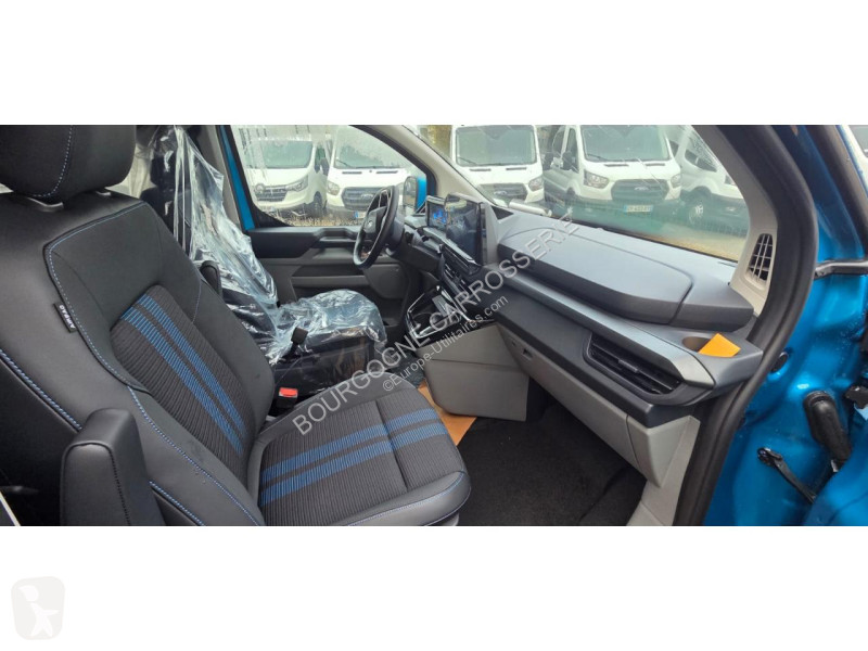 Véhicule utilitaire Ford TRANSIT CUSTOM 2.5...