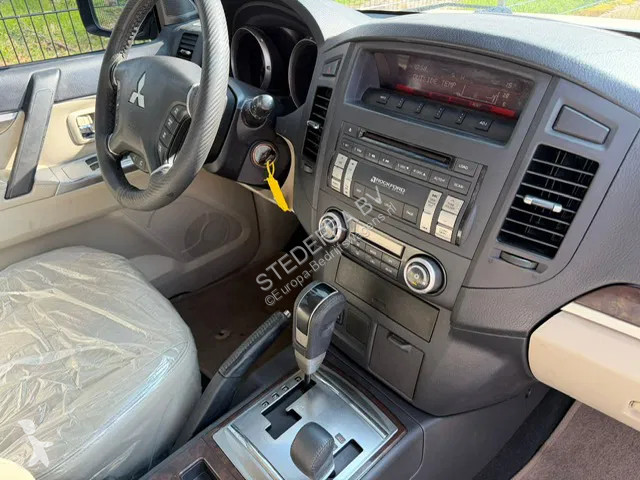 Furgoneta Mitsubishi GLS 3.8 - V6 , 4x4 , 7...