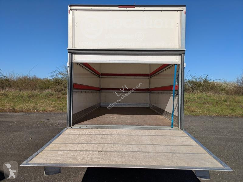 Véhicule utilitaire Iveco CCb 35C16H3.0...