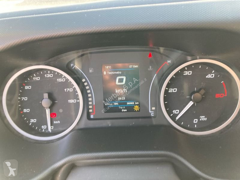 Furgoneta Iveco 35 S18H3.0 3000 cab. HD