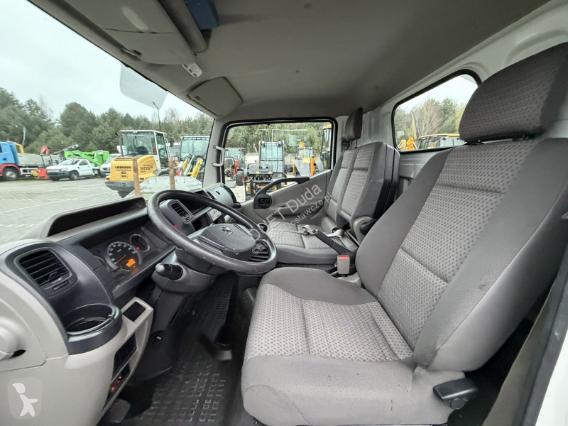 Nissan  Transporter