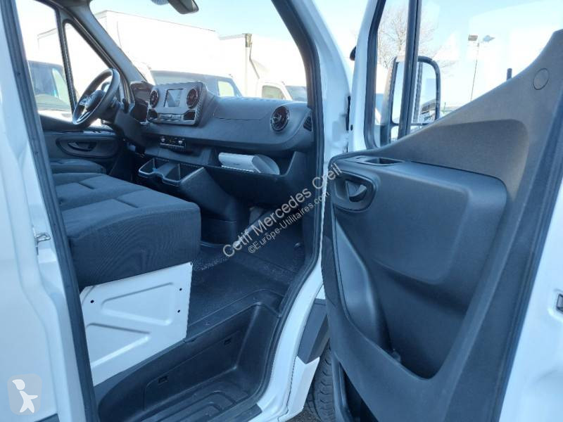 عربة نفعية Mercedes