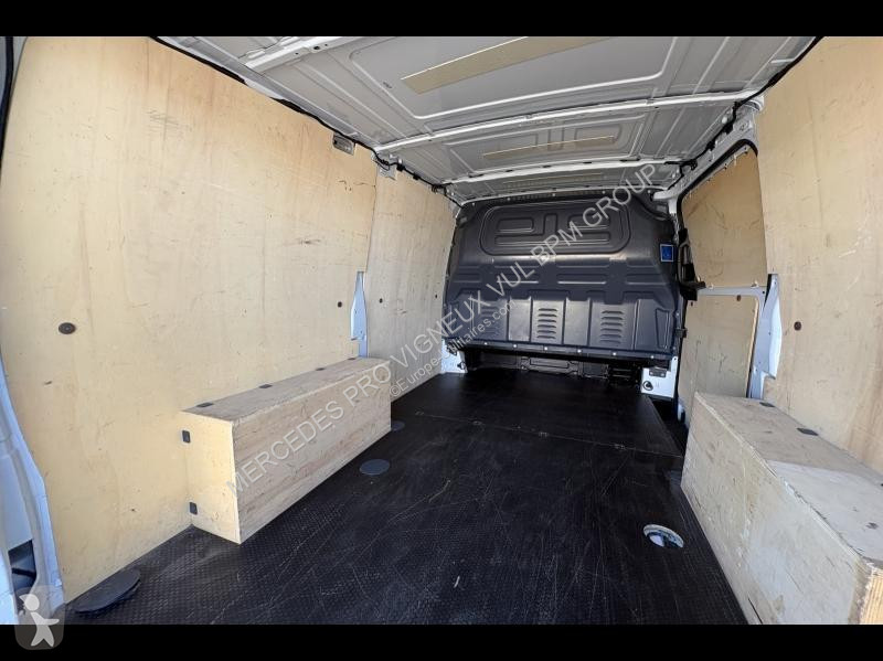 Mercedes Fg 114 CDI Long First Propulsion...