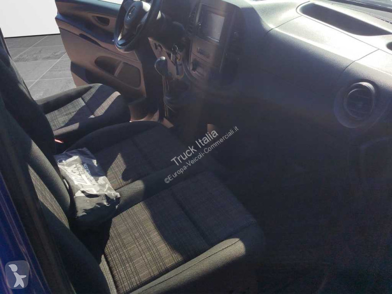 Véhicule utilitaire Mercedes III 114 - vito 114...