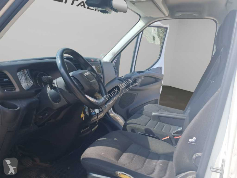 Veicolo commerciale Iveco V - 35 S18H3.0 V L4H2...