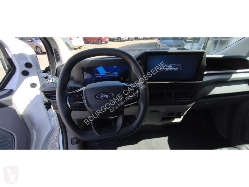 Véhicule utilitaire Ford TRANSIT CUSTOM 2.0...
