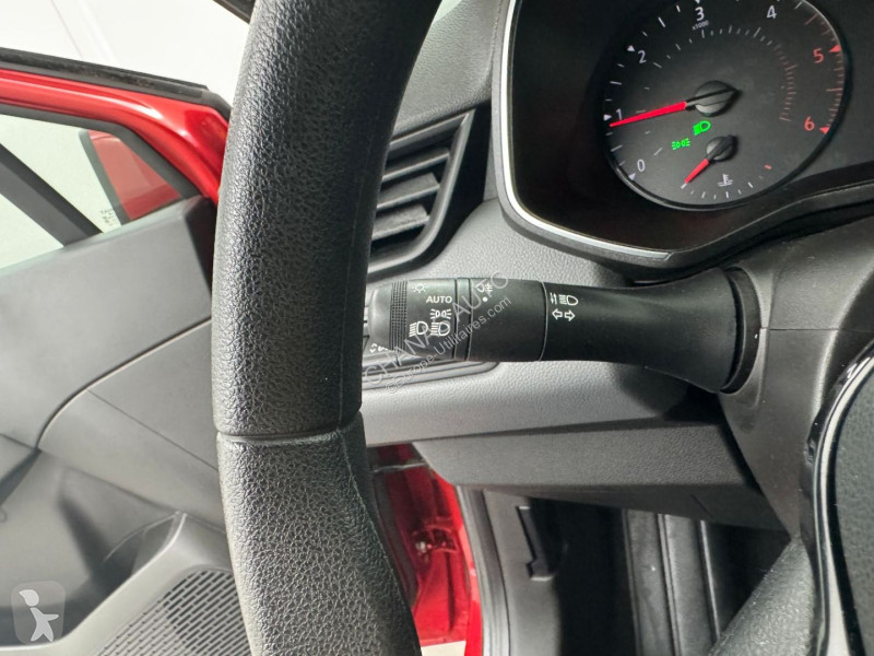 عربة نفعية Renault 1.5 Blue dCi 85 Air Nav