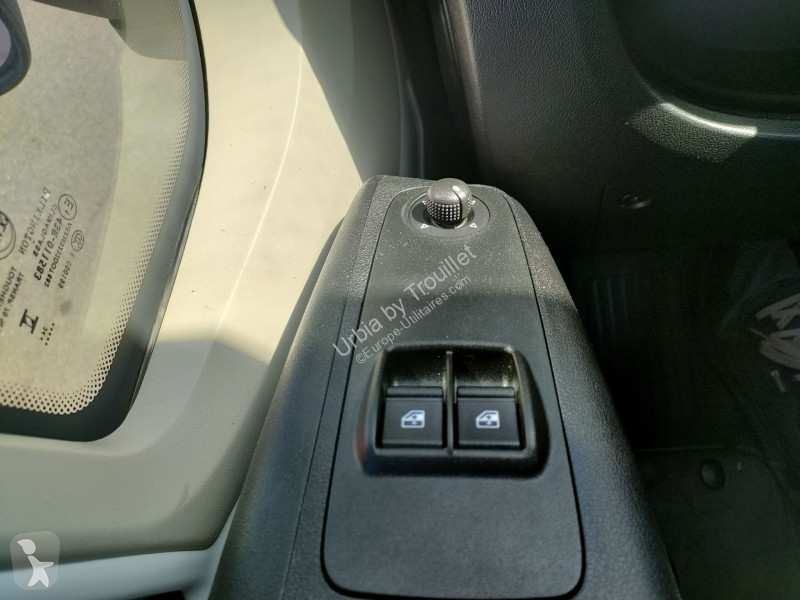 Furgoneta Peugeot 20M3 140 CV FOURGON PORTE...