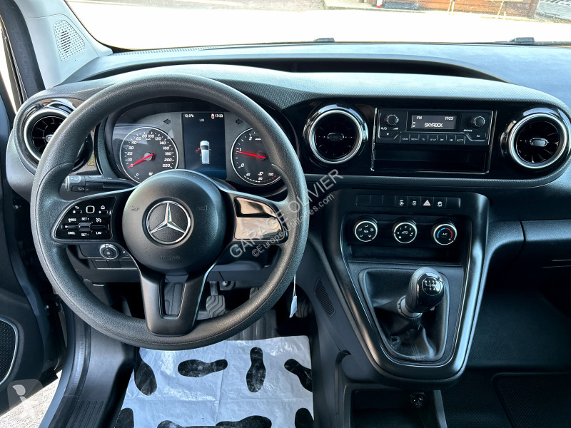 Véhicule utilitaire Mercedes Long 110 1.5 CDI...