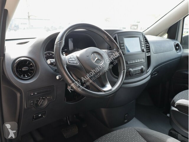 Véhicule utilitaire Mercedes Vito 114...