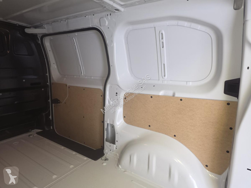 Véhicule utilitaire Opel VIVARO M 2.0 BlueHDi -...