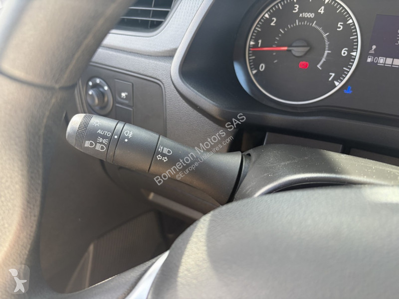Véhicule utilitaire Renault Confort - Tce 100-22