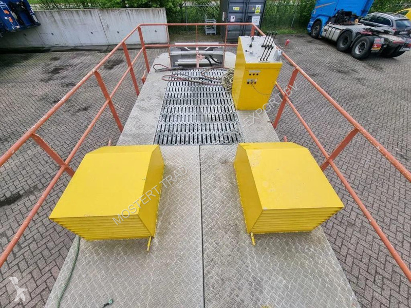 مقطورة  AMFIBIEVOERTUIG MWM AMPHIBIOUS VEHICLE...