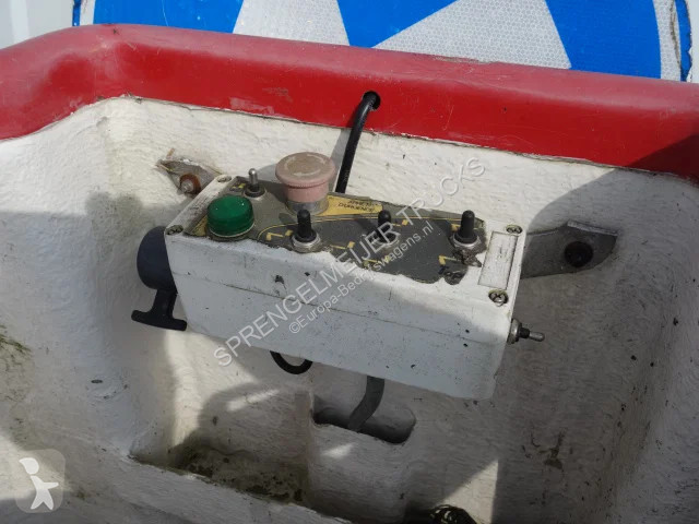 Samochód dostawczy Renault france elevateur...