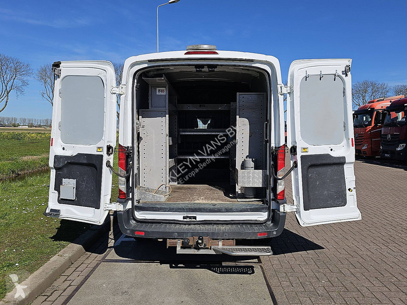 Bedrijfswagen Ford 350 ac dubb cabine EURO6