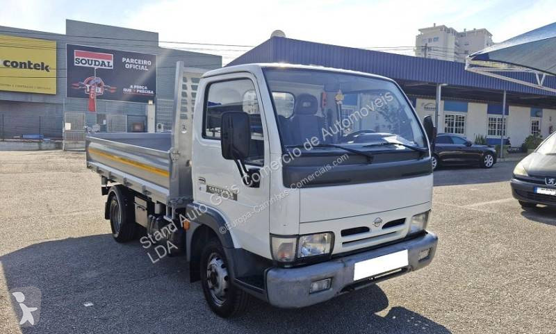 Nissan  van