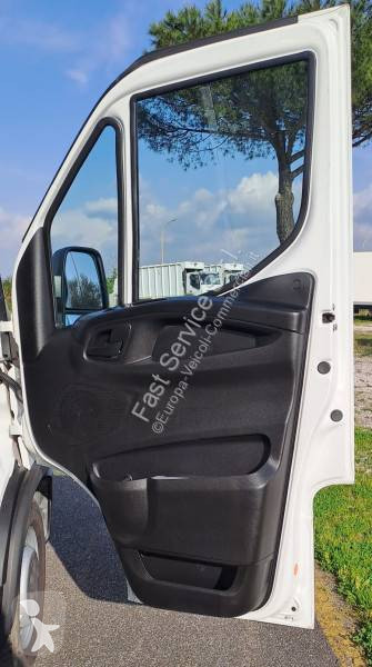 Furgoneta Iveco